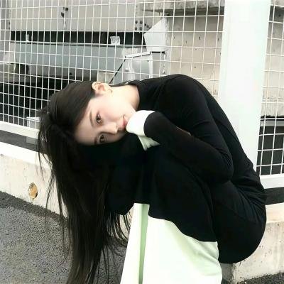 红妆问佳人